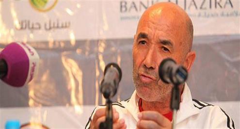 الشباب السعودي يقيل باتشيكو .. ولاعب الأهلي السابق يخلفه